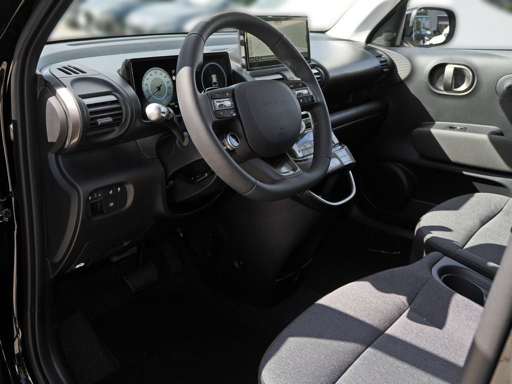Fahrzeugabbildung Hyundai INSTER EV TREND Effizienz-Paket Assistenz-Paket