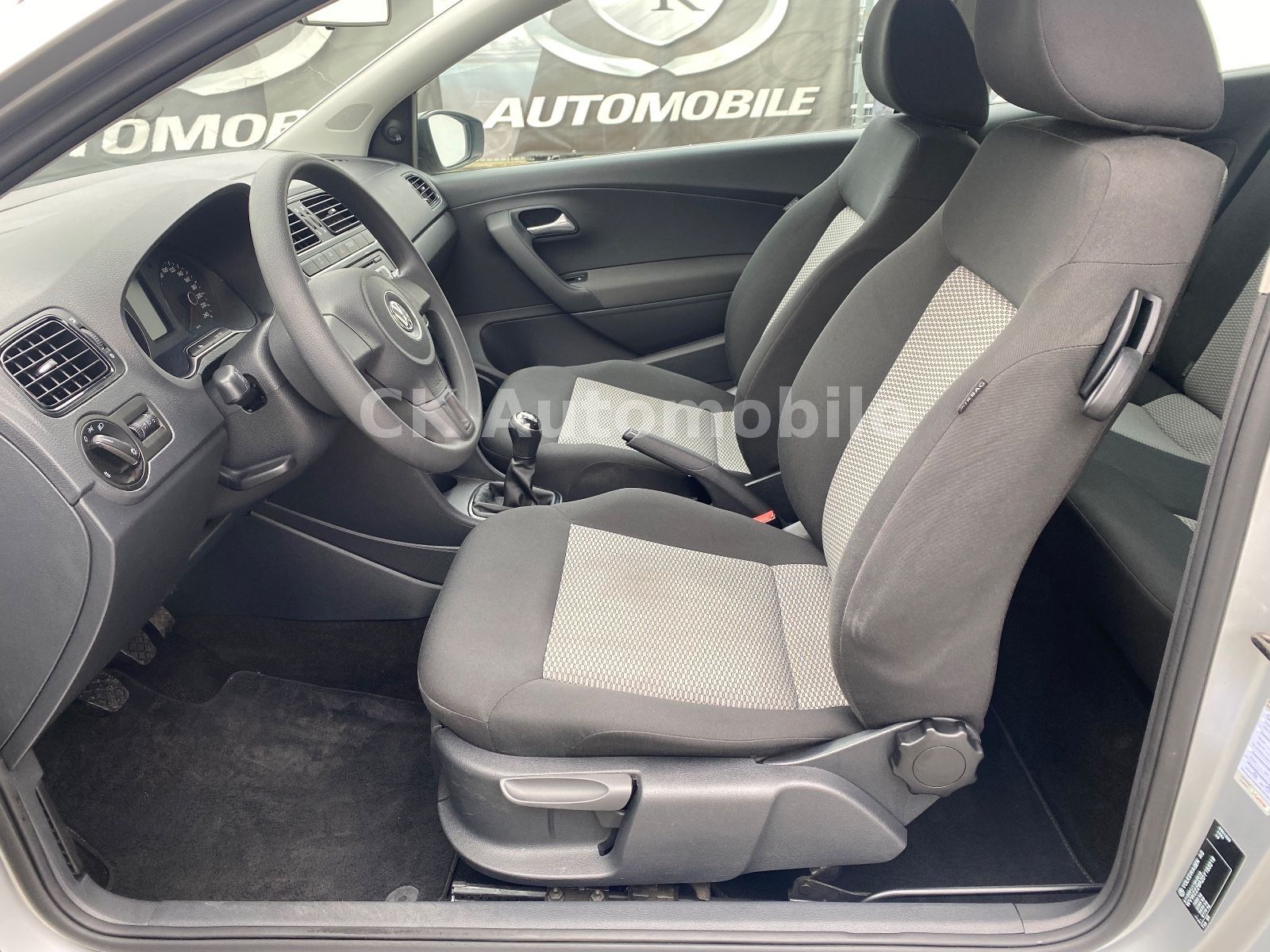 Fahrzeugabbildung Volkswagen Polo V 1.2 Trendline 3-trg./Klimaanlage