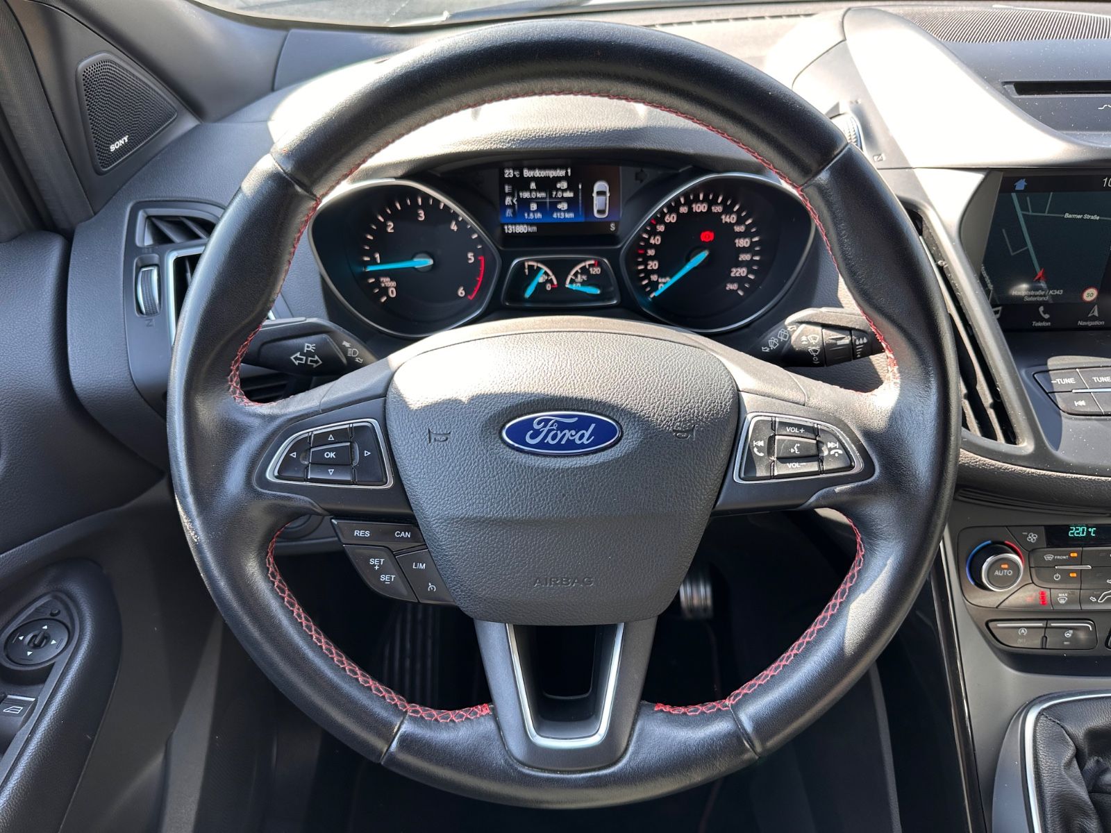 Fahrzeugabbildung Ford Kuga ST-Line 2.0 TDCi AHK/Navi/BiXenon/SHZG
