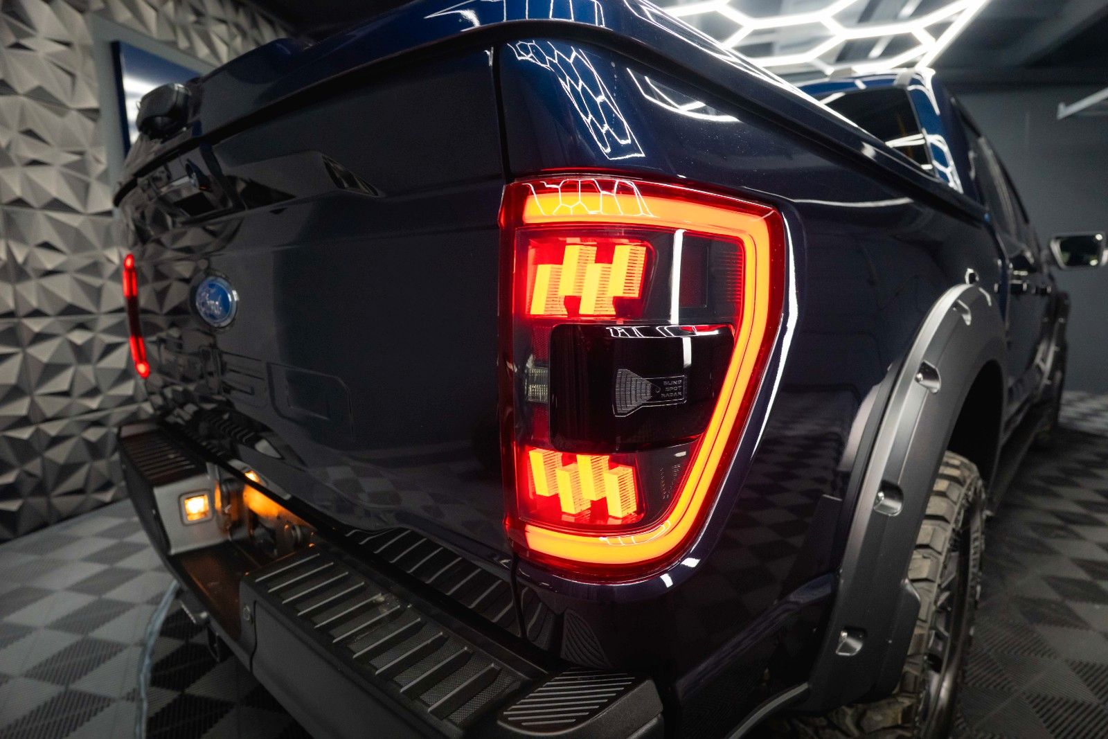 Fahrzeugabbildung Ford F150 5.0 V8 4x4 LARIAT RAPTOR SupCrew *LED*B&O*