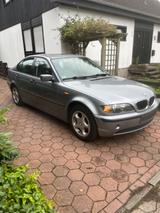 BMW 318 Baureihe 3 Lim. 318i - BMW 318 mit Benzin-Antrieb: Limousine
