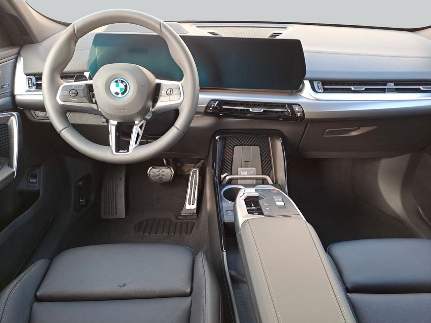 BMW iX2 - Bild 15