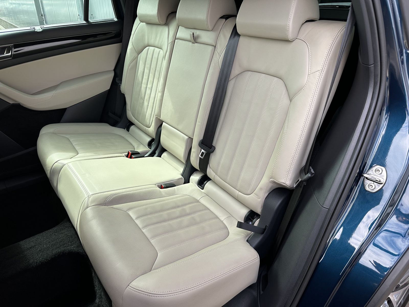 Fahrzeugabbildung SKODA Kodiaq 2.0 TDI L&K DSG 4x4 NAV+LED+PANO+ACC+19ZO
