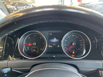 Volkswagen Golf VII Lim. Highline BMTStart-Stopp *AHK*LED*