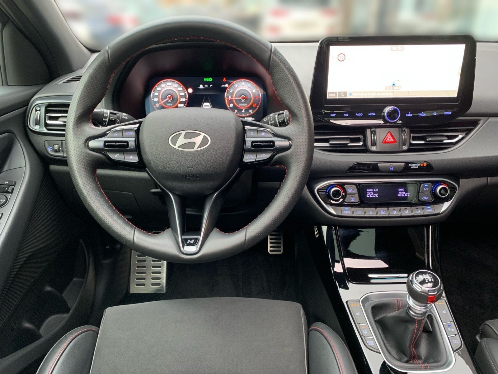 Fahrzeugabbildung Hyundai i30 1.5 T-GDI N Line Mild-Hybrid Pan Dach Sitz P