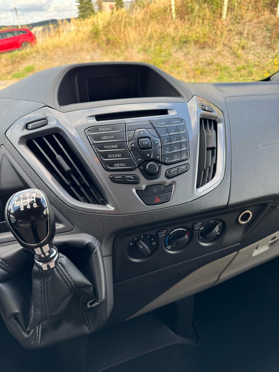 Ford Tourneo Custom Titanium L1