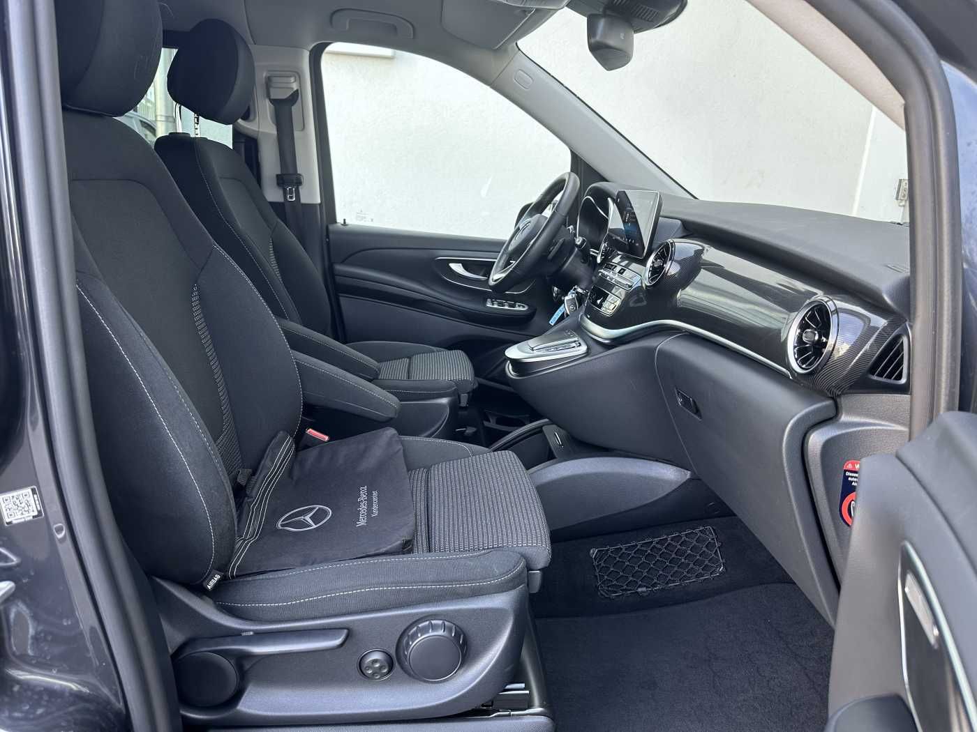 Fahrzeugabbildung Mercedes-Benz V 300 d EDITION 4MATIC DISTRONIC AHK LED Kamera