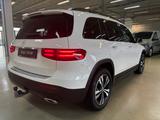Mercedes-Benz GLB 200 Prog Adv Plus Pano 360 Cam AHK Multibeam - Mercedes-Benz GLB 200 mit Benzin-Antrieb: Automatik