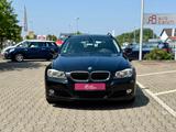 BMW 318i Touring *'Autom. *Panorama *AHK *PDC - BMW 318 aus 2009: Kombi, 318i