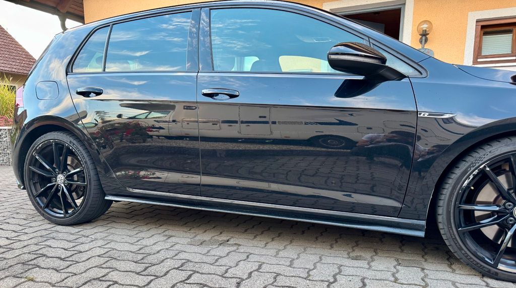 Image of Volkswagen Golf