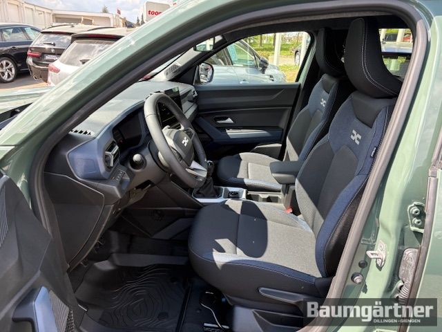Fahrzeugabbildung Dacia Duster Journey TCe 130 4x4 Mild-Hybrid City-P.