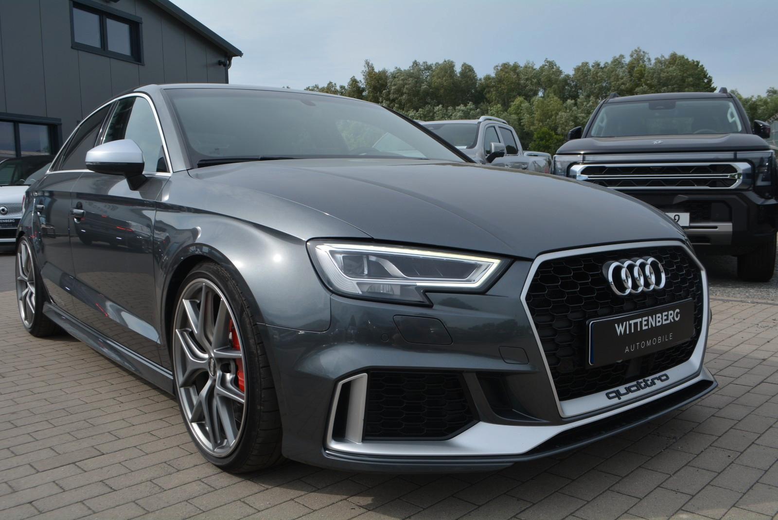 Audi RS3 Lim. 2.5 TFSI quattro-Sportsitze