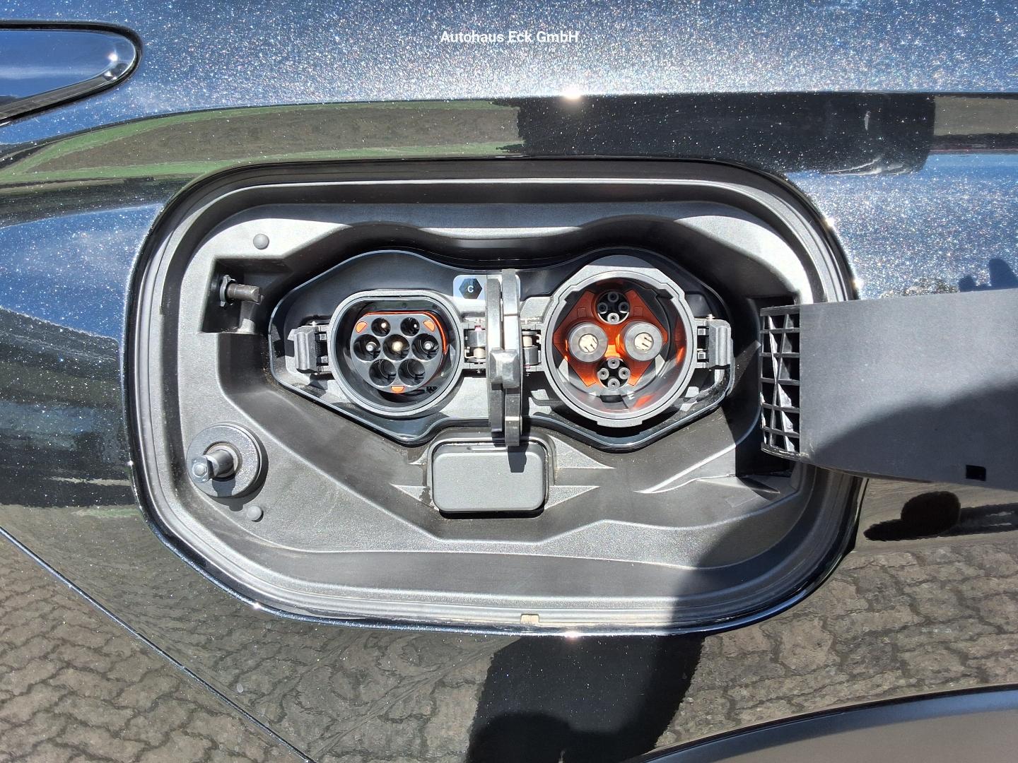 Mitsubishi Outlander Plug-In Hybrid 2.4L TOP Luxury 2-Farb