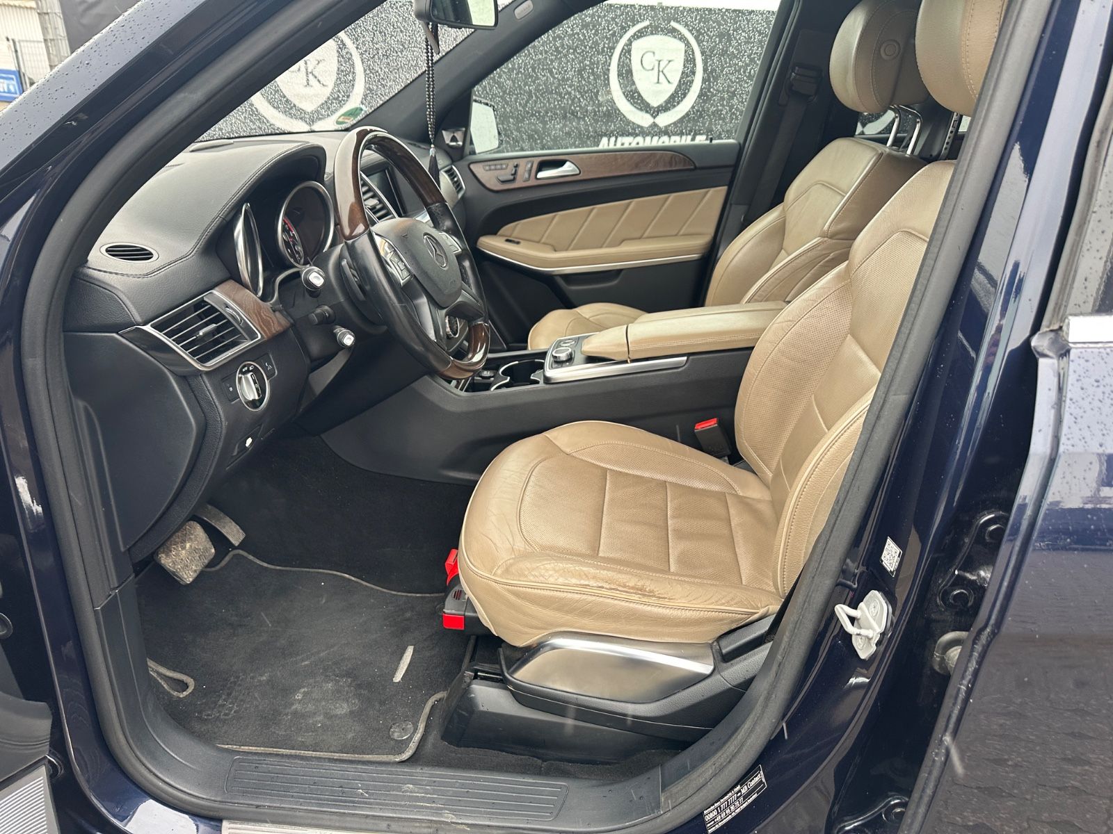 Fahrzeugabbildung Mercedes-Benz GL 500 4Matic AMG/7 Sitze/Navi/ILS/Pano/Kam/AHK