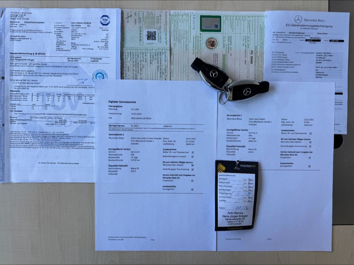 Fahrzeugabbildung Mercedes-Benz GLA 200 7G-DCT SPORTPAKET URBAN NAVI LED KAMERA