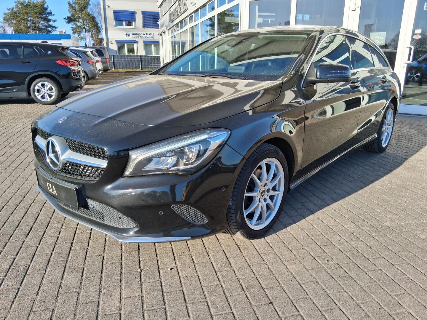 Mercedes-Benz CLA 220 Shooting Brake LED SHZG PDC Navi Keyless