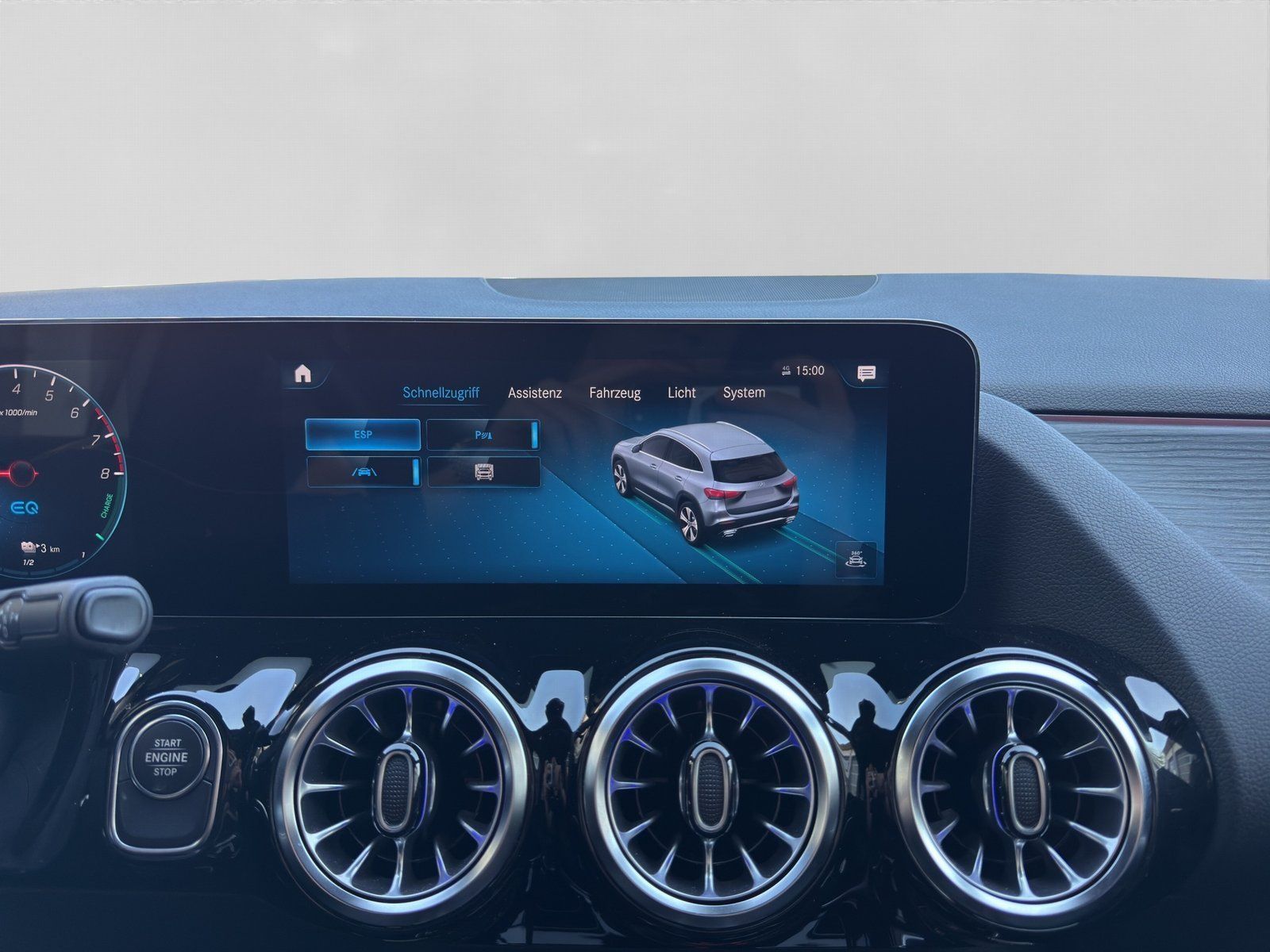 Fahrzeugabbildung Mercedes-Benz GLA 250 e AMG Night Multibeam Burmester KeyGO