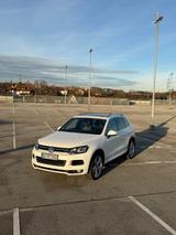 Volkswagen Touareg 3.0 V6 TDI Tiptronic BlueMotion Tech... - VW Touareg Gebrauchtwagen in Stuttgart