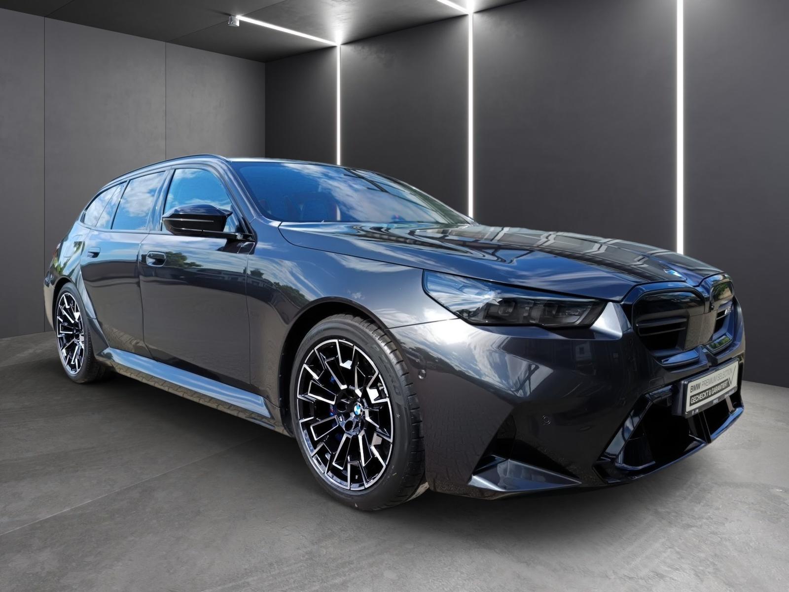 BMW M5 Touring xDrive+BOWERS&WILKINS+ICONIC GLOW+