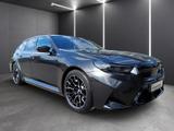 BMW M5 Touring xDrive+BOWERS&WILKINS+ICONIC GLOW+ - BMW M5 in Duisburg