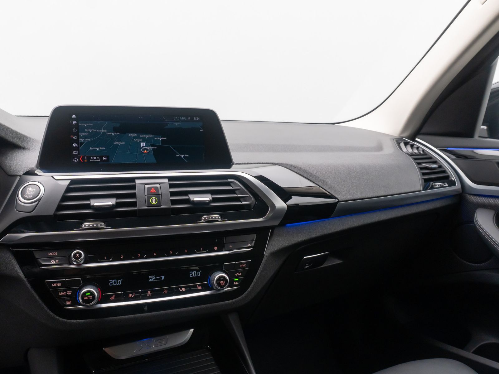 Fahrzeugabbildung BMW X3 xD20d xLine Kamera DAB Memory AHK Komfort 19"