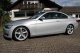 BMW E92 335i Coupé *1. Hand* *erst 51tkm.* *Leder* - BMW 335 mit Benzin-Antrieb: Sportwagen
