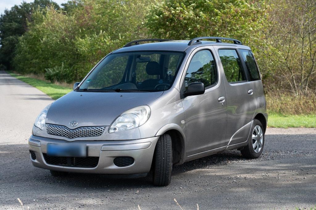 Toyota Yaris Verso 1.3 - Automatik - Caddy...