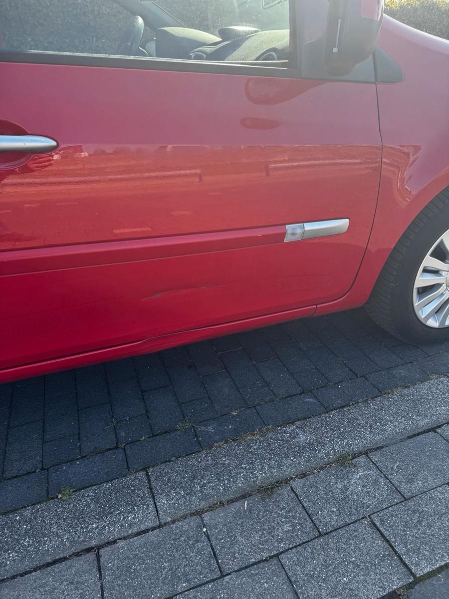 Renault Clio 2011 — photo 7
