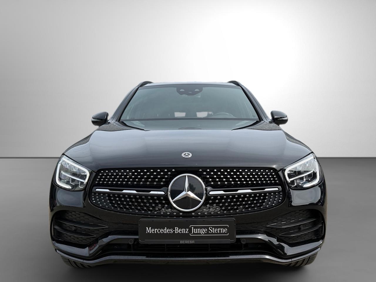 Mercedes-Benz GLC 300 de 4M AMG Night Pano AHK HUD Distronic