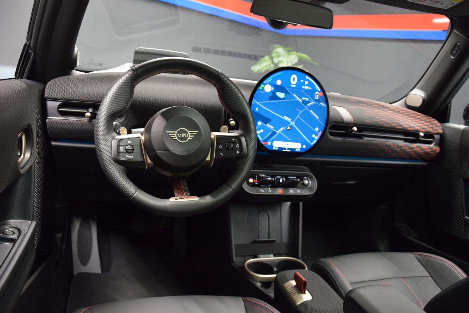 Fahrzeugabbildung MINI Cooper C Pano  ACC DCC 360° Harman Kardon Memory
