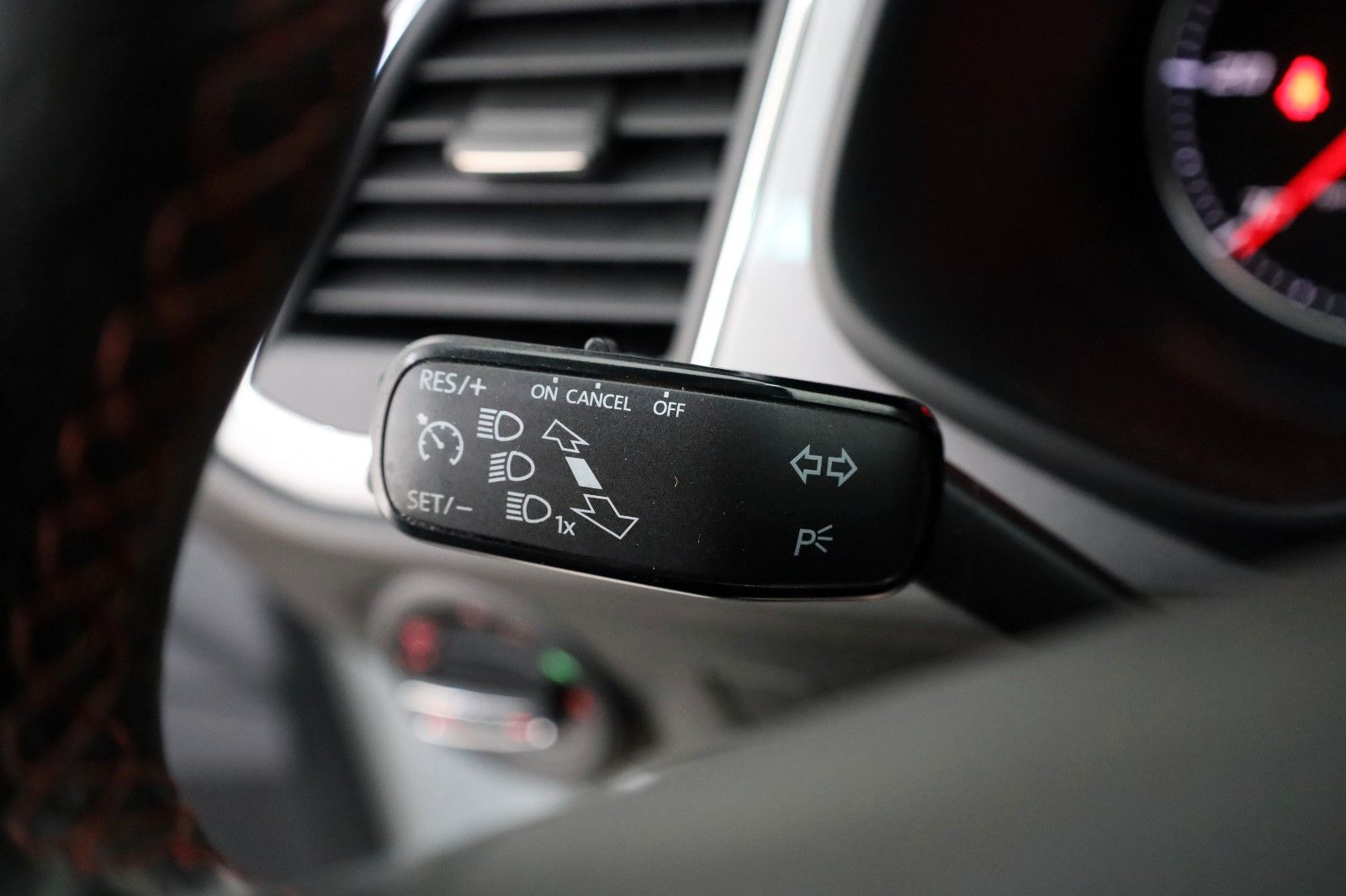 Fahrzeugabbildung SEAT Leon FR T.Leder,Navi,LED,Full Link,Seat Sound