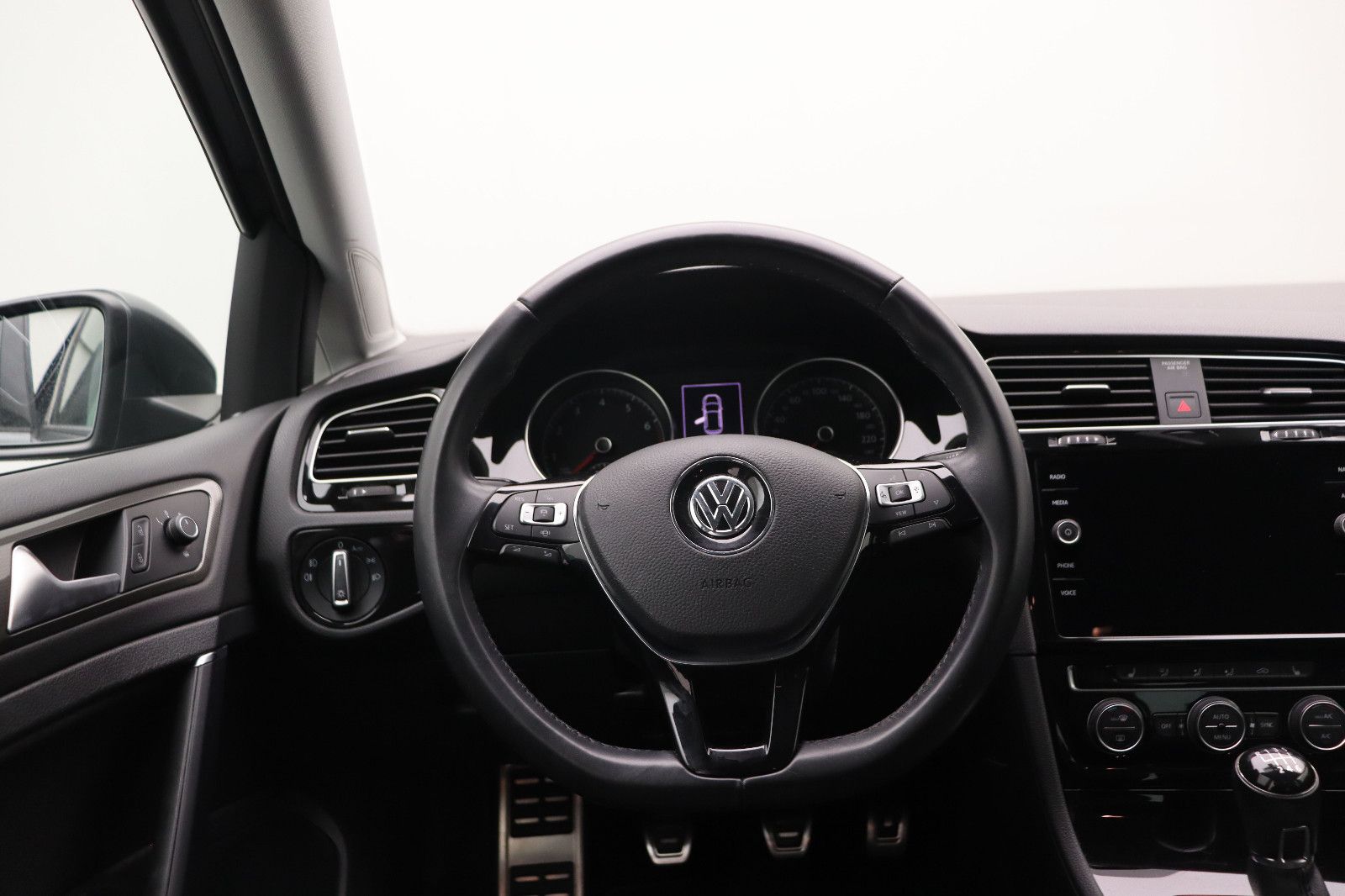 Fahrzeugabbildung Volkswagen Golf VII 1.0 Lim. Join