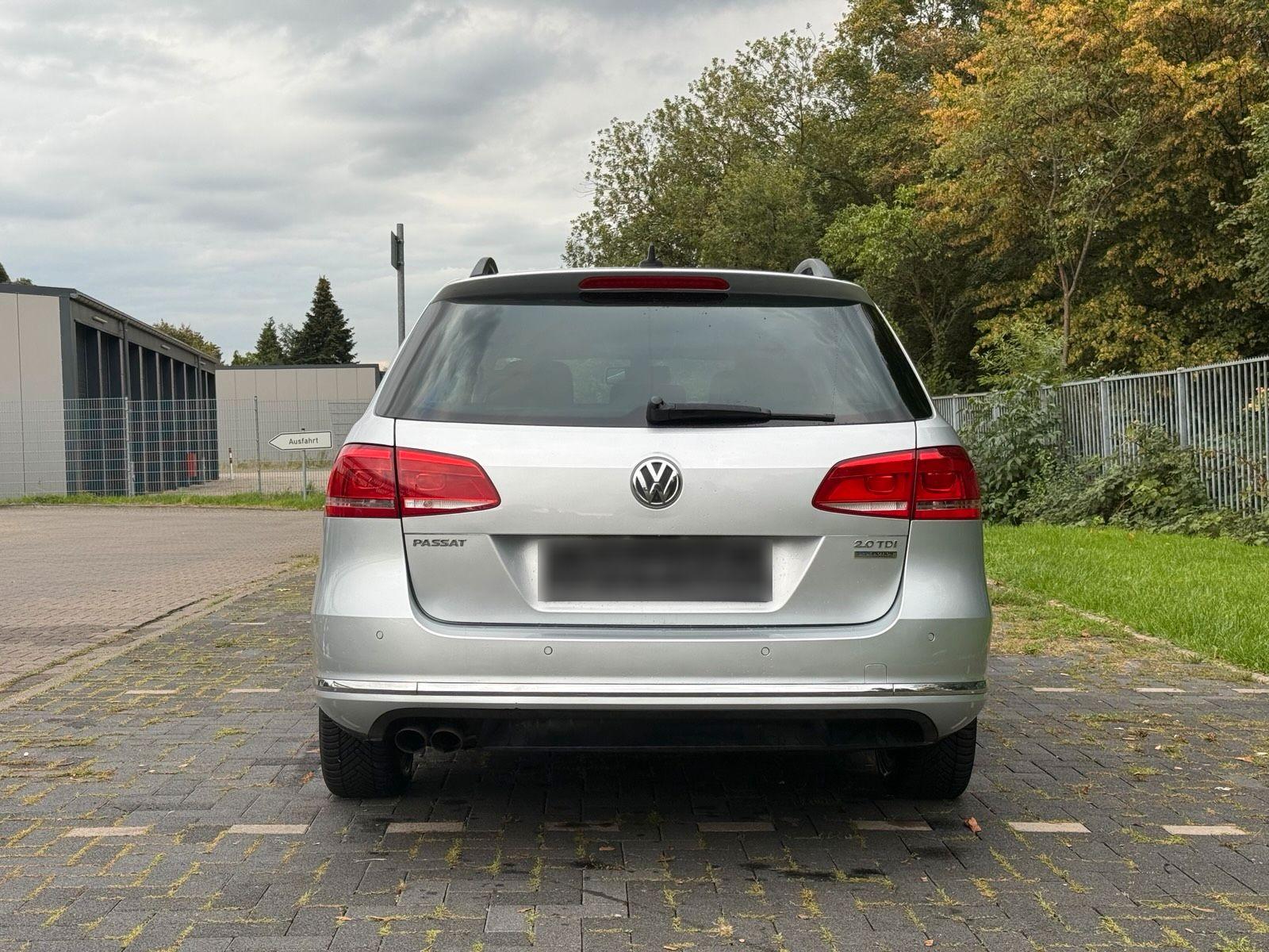 Volkswagen Passat 2011 — photo 5