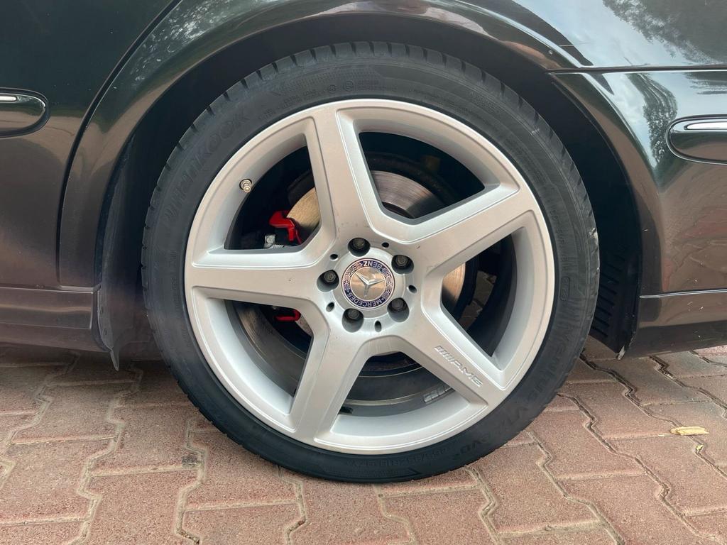 Mercedes-Benz E 280