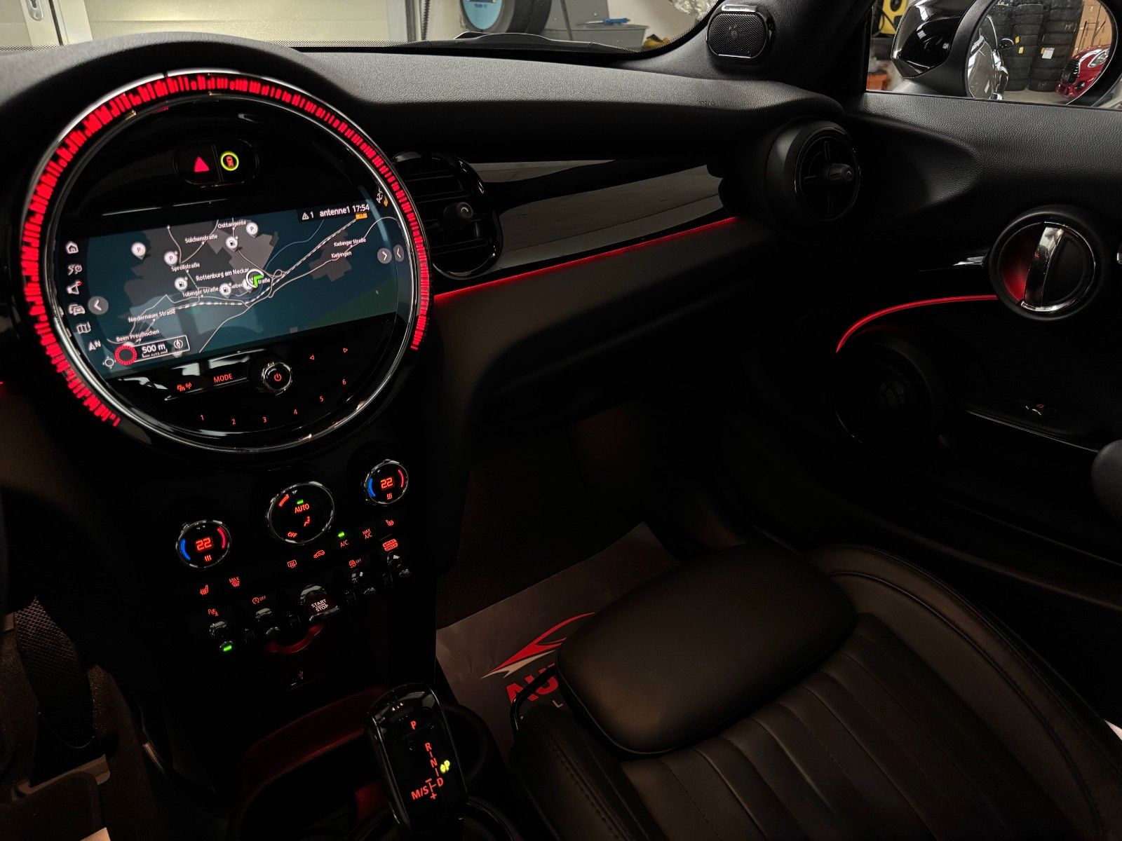 Fahrzeugabbildung MINI Cooper S Classic Trim H&K Pano Leder CAM ACC