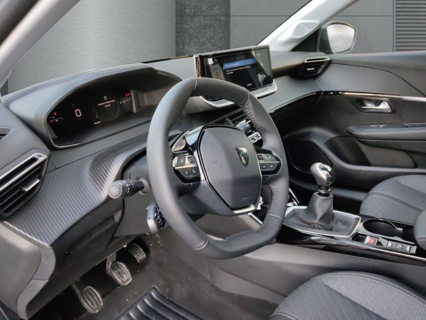 Peugeot 208 - Bild 23