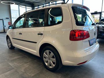 MYAUTOCENTER – Gebraucht- und Jahreswagen mit Werkstattservice in Pfaffenhofen Volkswagen Touran *7-SITZER*TÜV 827*2-ZONEN*PDC*DACHRELING