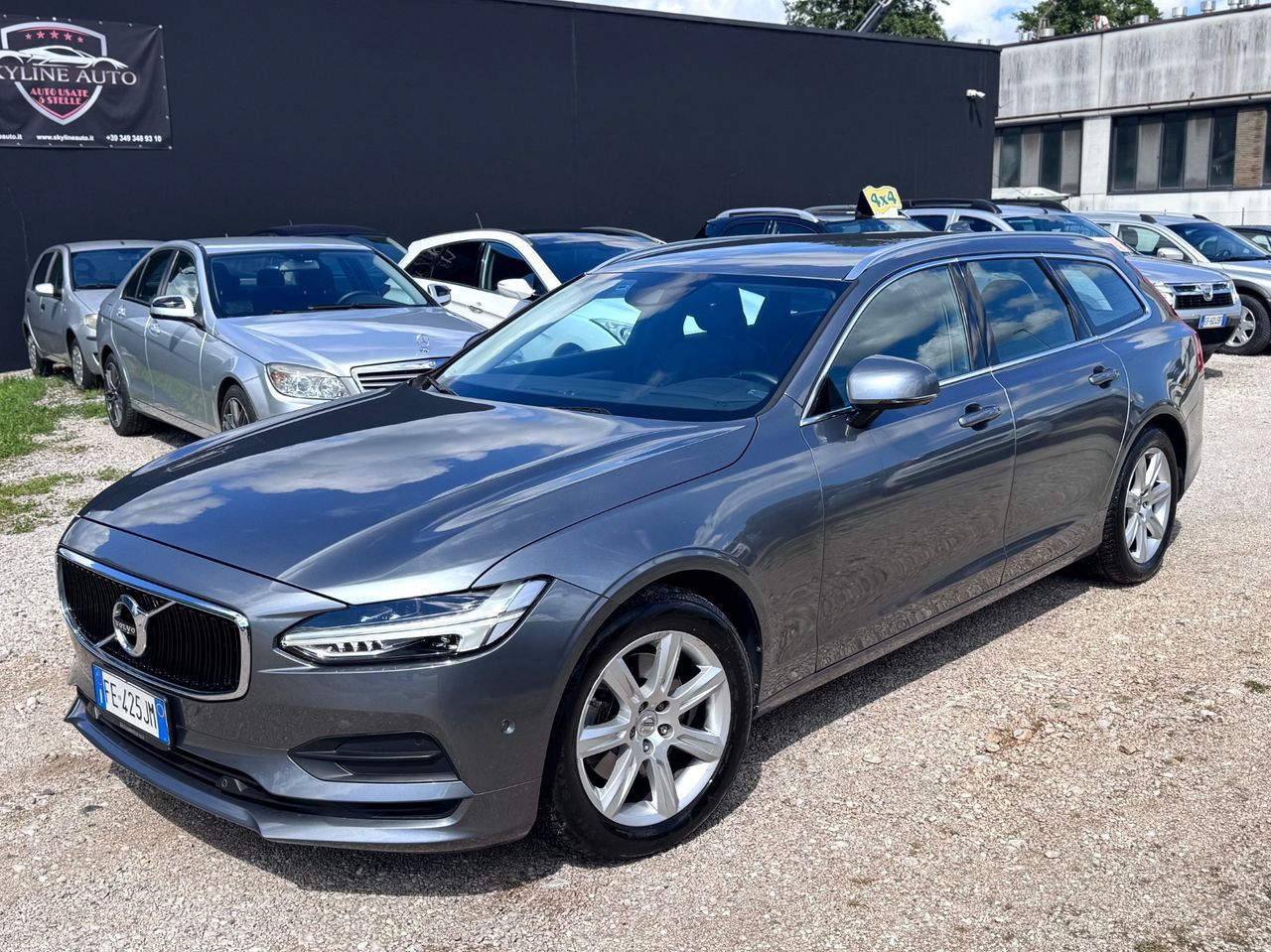 VOLVO V90
