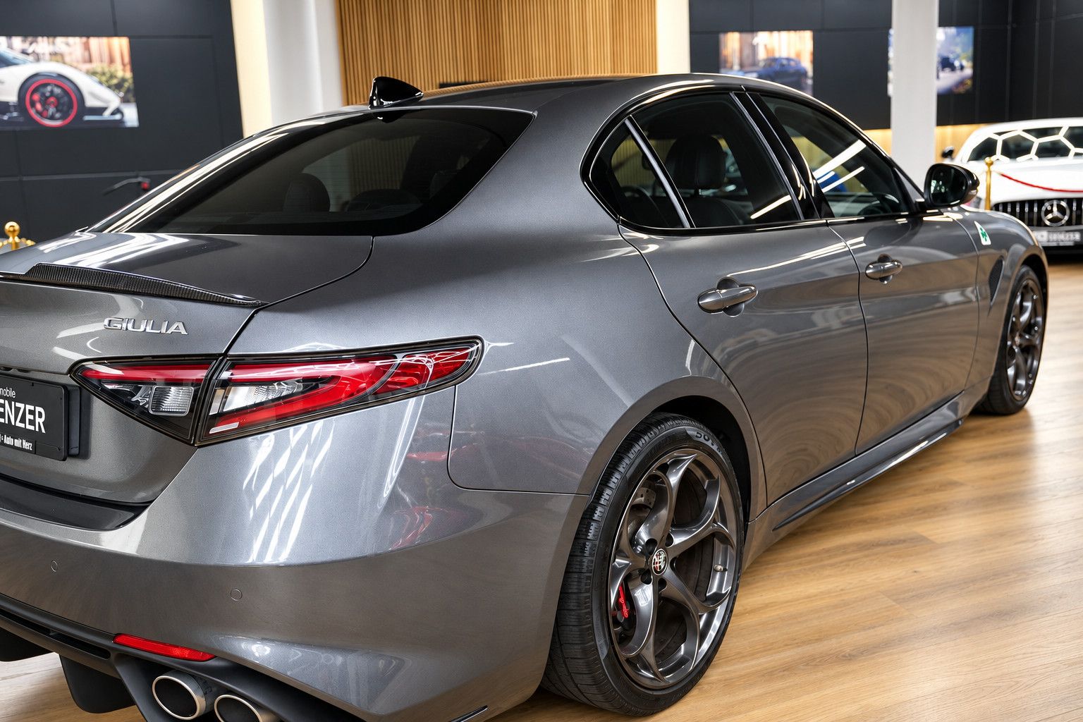 Fahrzeugabbildung Alfa Romeo Giulia Quadrifoglio *HarmanKardon*Kamera*Memory