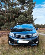 Toyota Avensis 2,2-l-D-4D Automatik Executive Executive - Toyota Avensis mit Diesel-Antrieb: Automatik