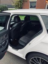 Mercedes-Benz E 300 de T Autom. - - Mercedes-Benz E 300 in Köln