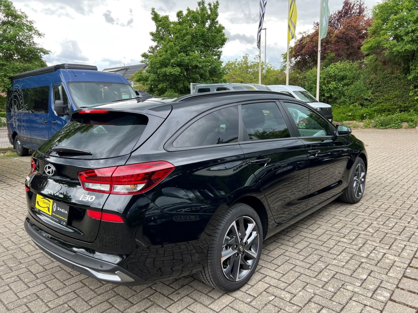 Fahrzeugabbildung Hyundai i30 cw Advantage Navi Digitales Cockpit LED Appl