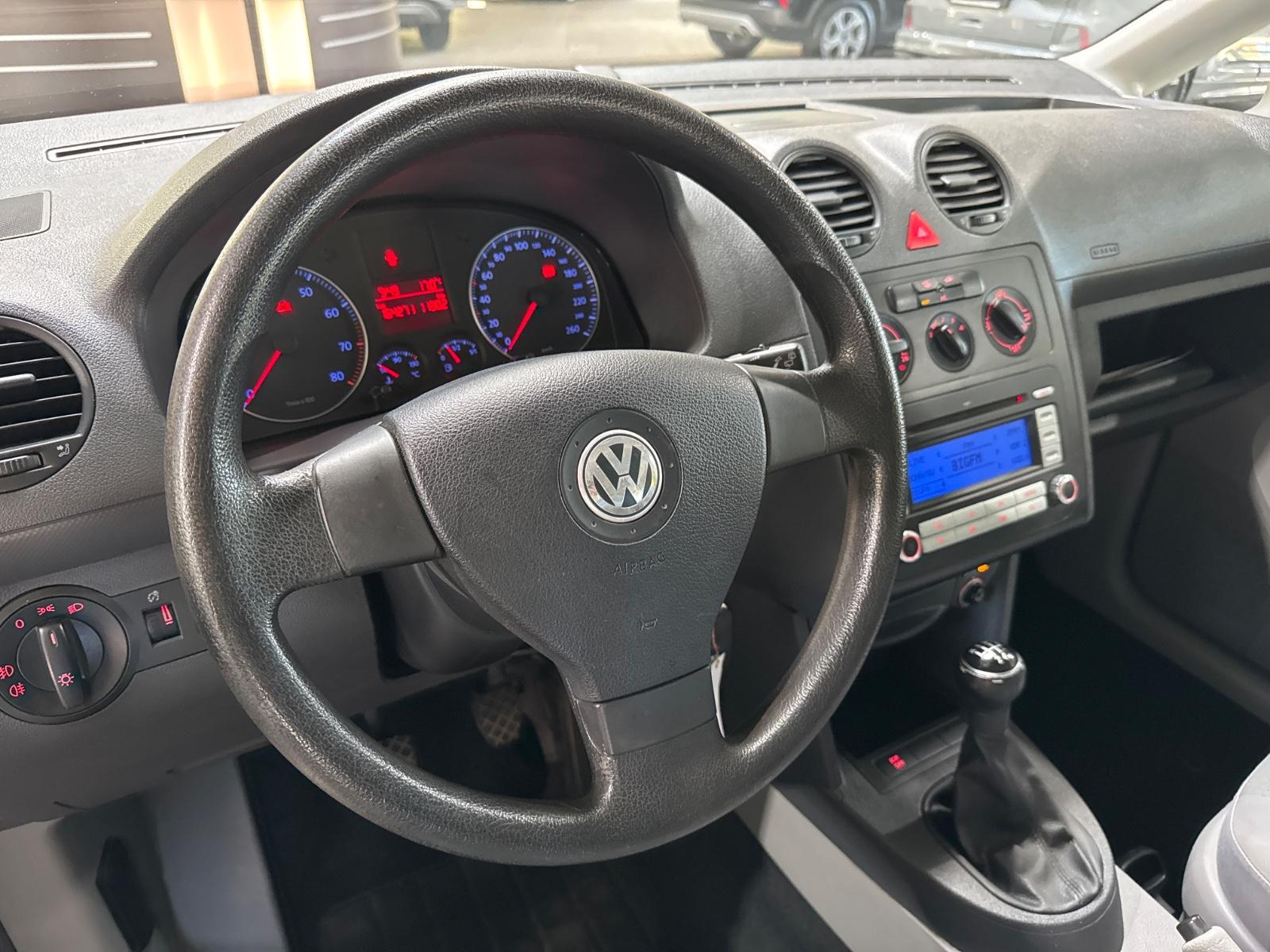 Volkswagen Caddy 1.6i Maxi Life 7SitzerKlimaPDCTüv 11/2027