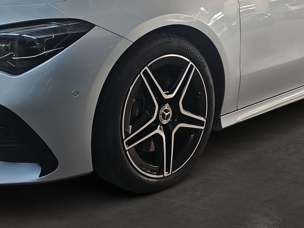 Fahrzeugabbildung Mercedes-Benz CLA 200 Coupé AMG Night AHK Pano LED 360 Memory