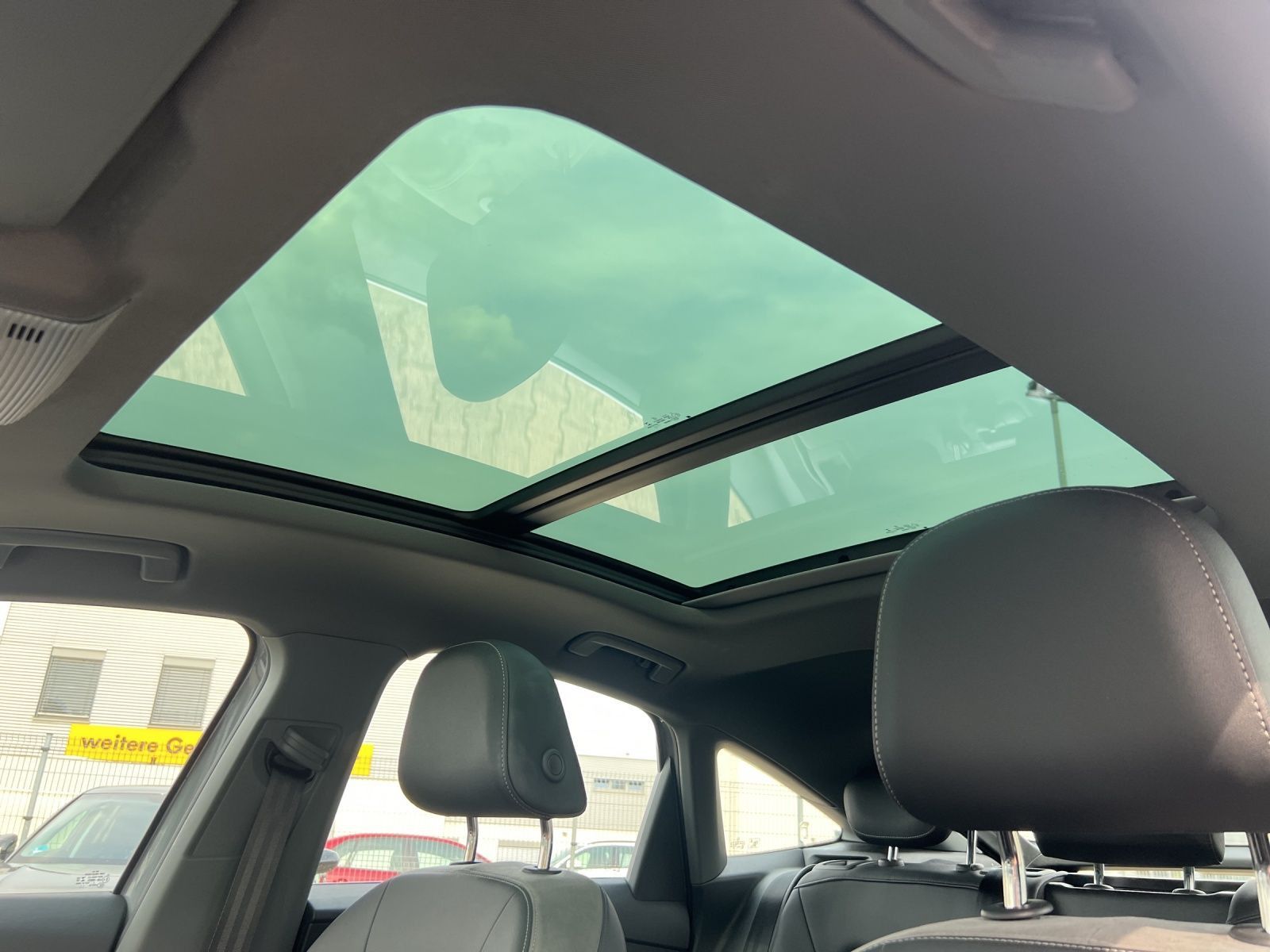 Audi Q4 Sportback e-tron 35 PANO SHZ LED MMI NAVI PLU foto 18