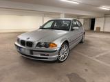 BMW E46 328i Limousine - BMW 328 aus 1998