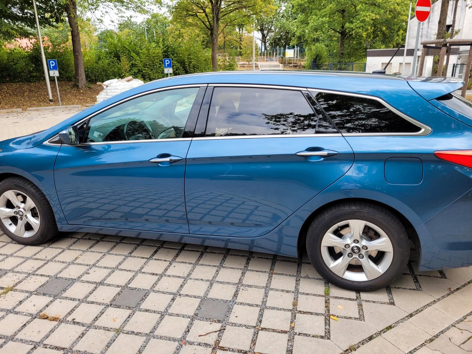 Hyundai i40 2012 — photo 10