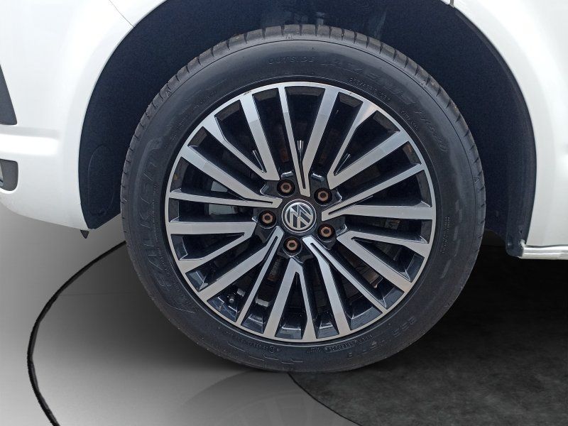 Fahrzeugansicht 21 Fahrzeugabbildung Volkswagen T6 2.0TDI 4Motion Multivan Generation Six DSG