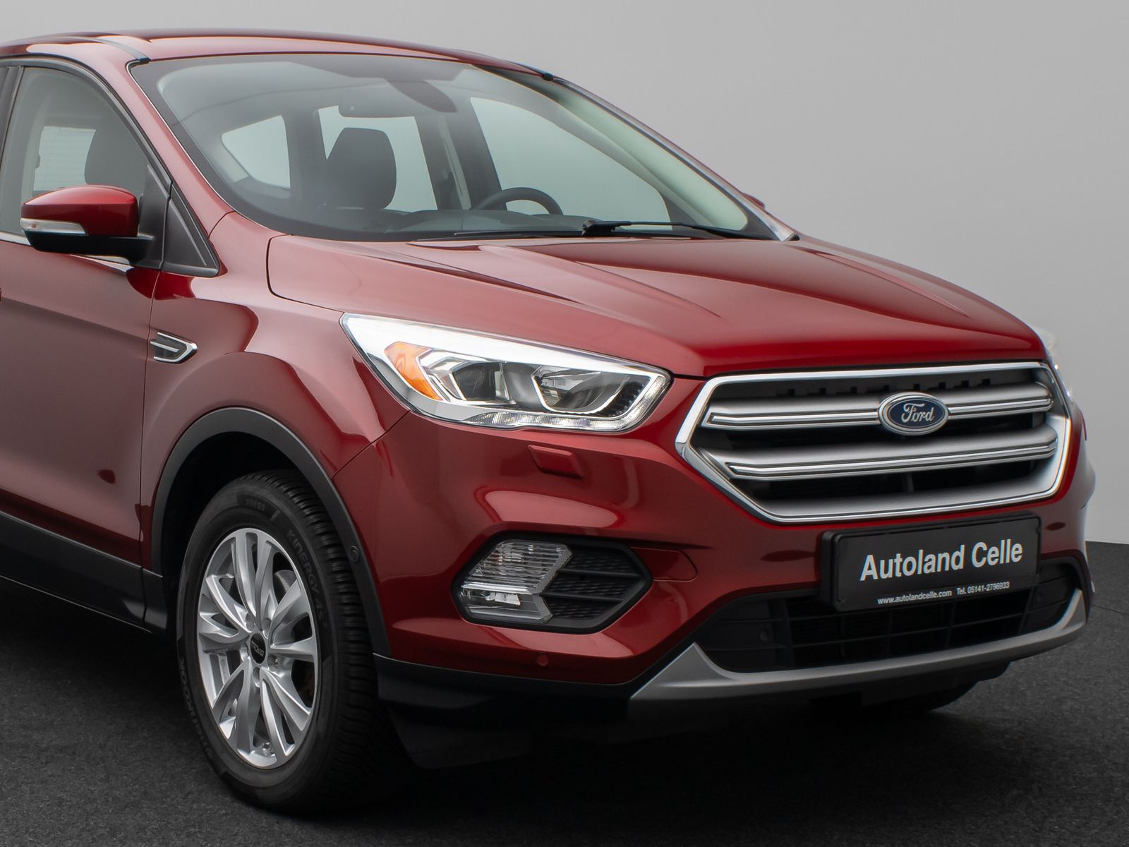 Fahrzeugabbildung Ford Kuga Titanium Navigation Kamera Sitzhzg Tempomat