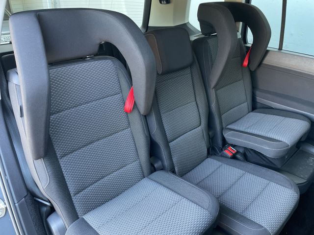Touran 2.0 TDI DSG Comfortline CAM/LED/ACC/7Sitz
